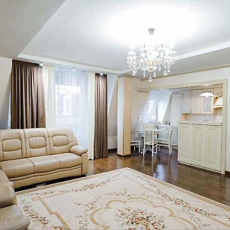 Cathedral Park And Pedestrian Zone Ultracentral Cozy Apartment In Кишинів Екстер'єр фото