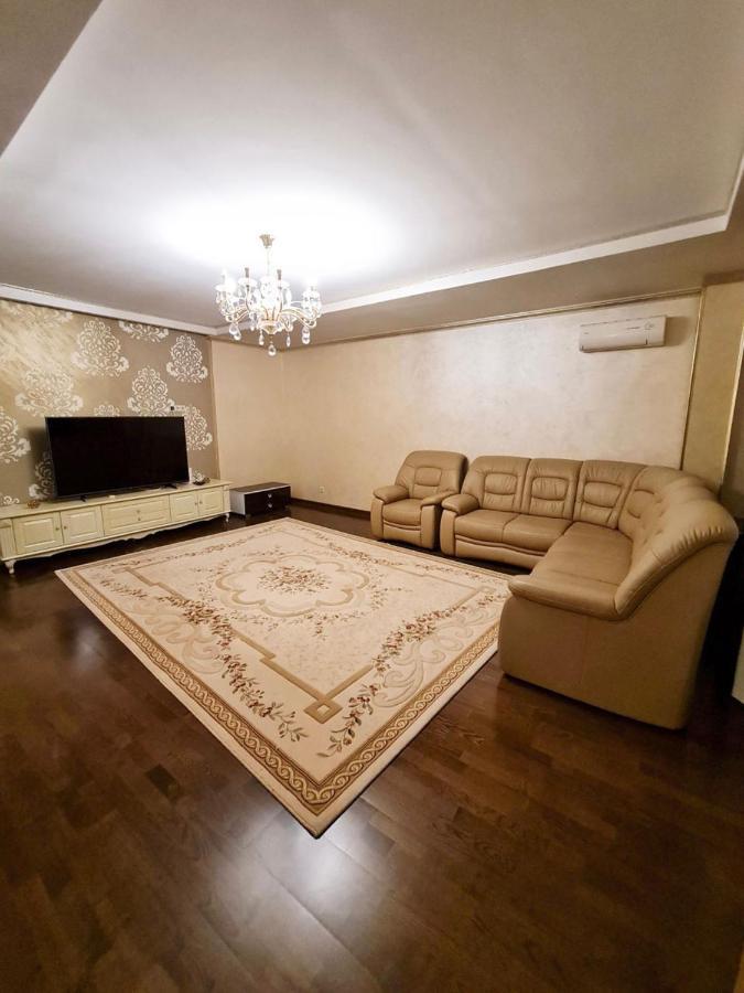 Cathedral Park And Pedestrian Zone Ultracentral Cozy Apartment In Кишинів Екстер'єр фото