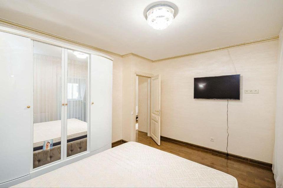 Cathedral Park And Pedestrian Zone Ultracentral Cozy Apartment In Кишинів Екстер'єр фото